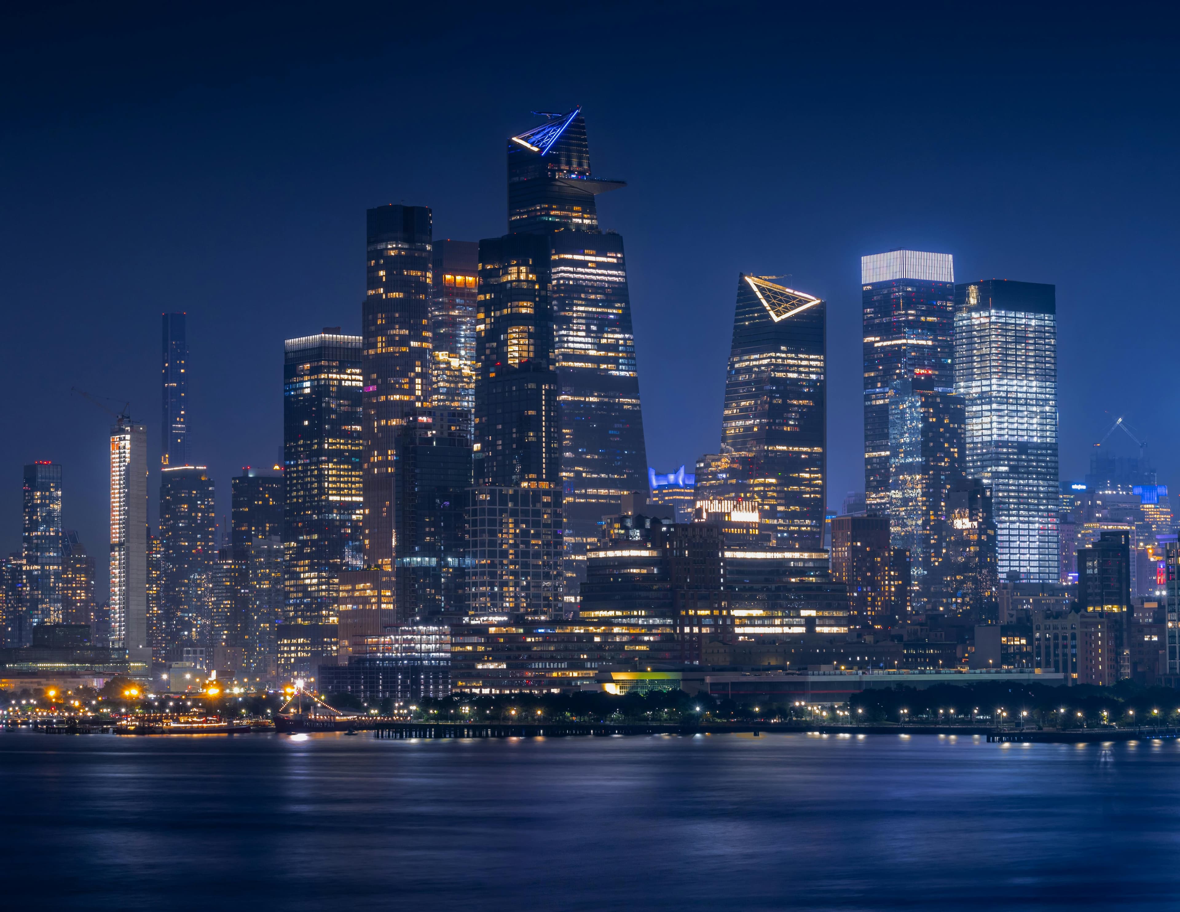 Abstract consultancy hero background image 3